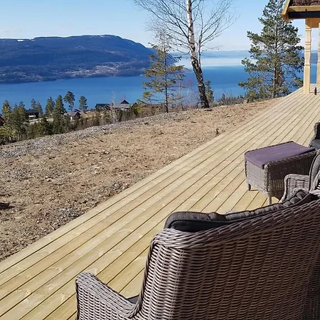 Mjoshytte Villa *