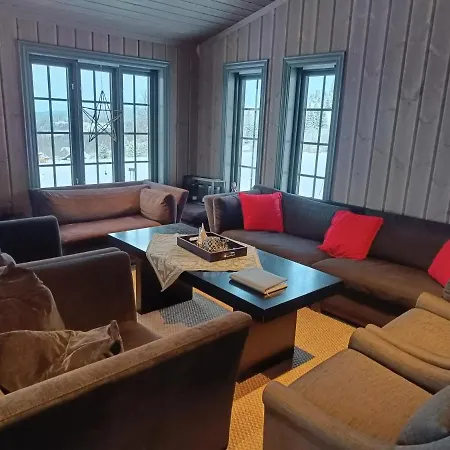 Mjoshytte Villa